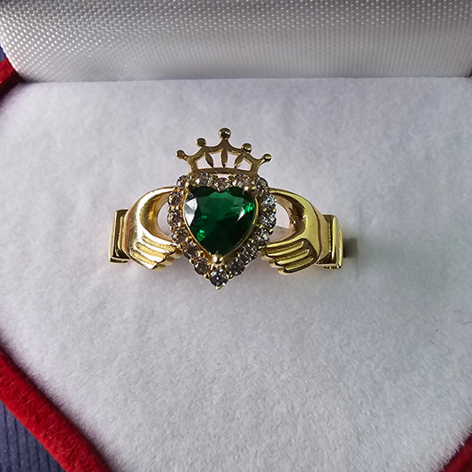 Anillo 14k Oro Amarillo Manos Abrazando Corazón Verde Size 8