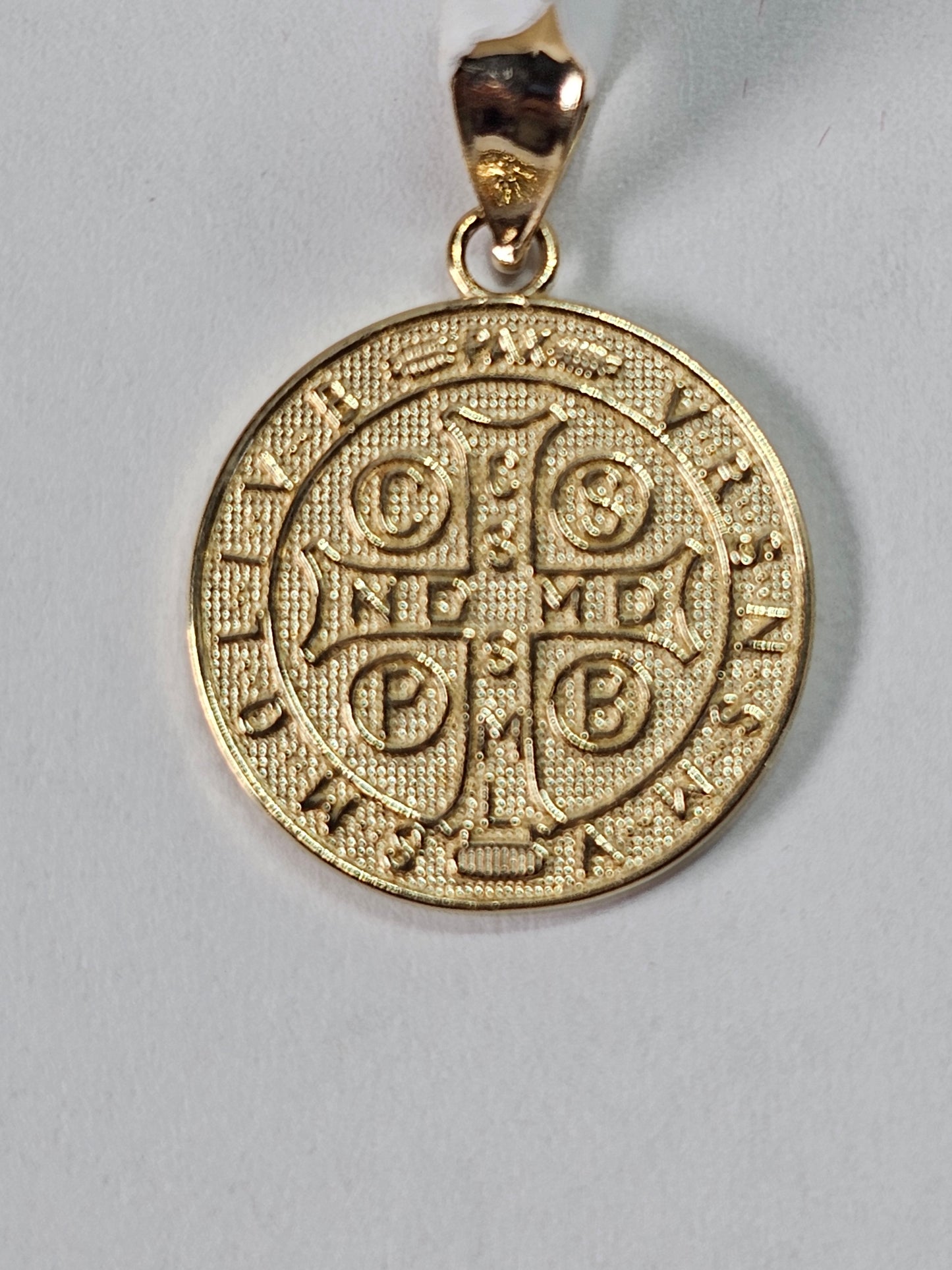 14K Gold Saint Benedict Round Pendant - Dige San Benito 14k
