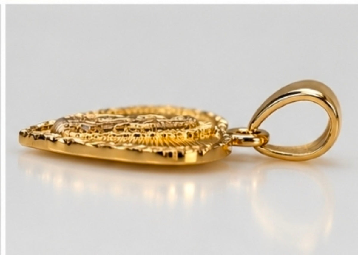 Dije de Virgen de Guadalupe en Corazón de Oro 14K