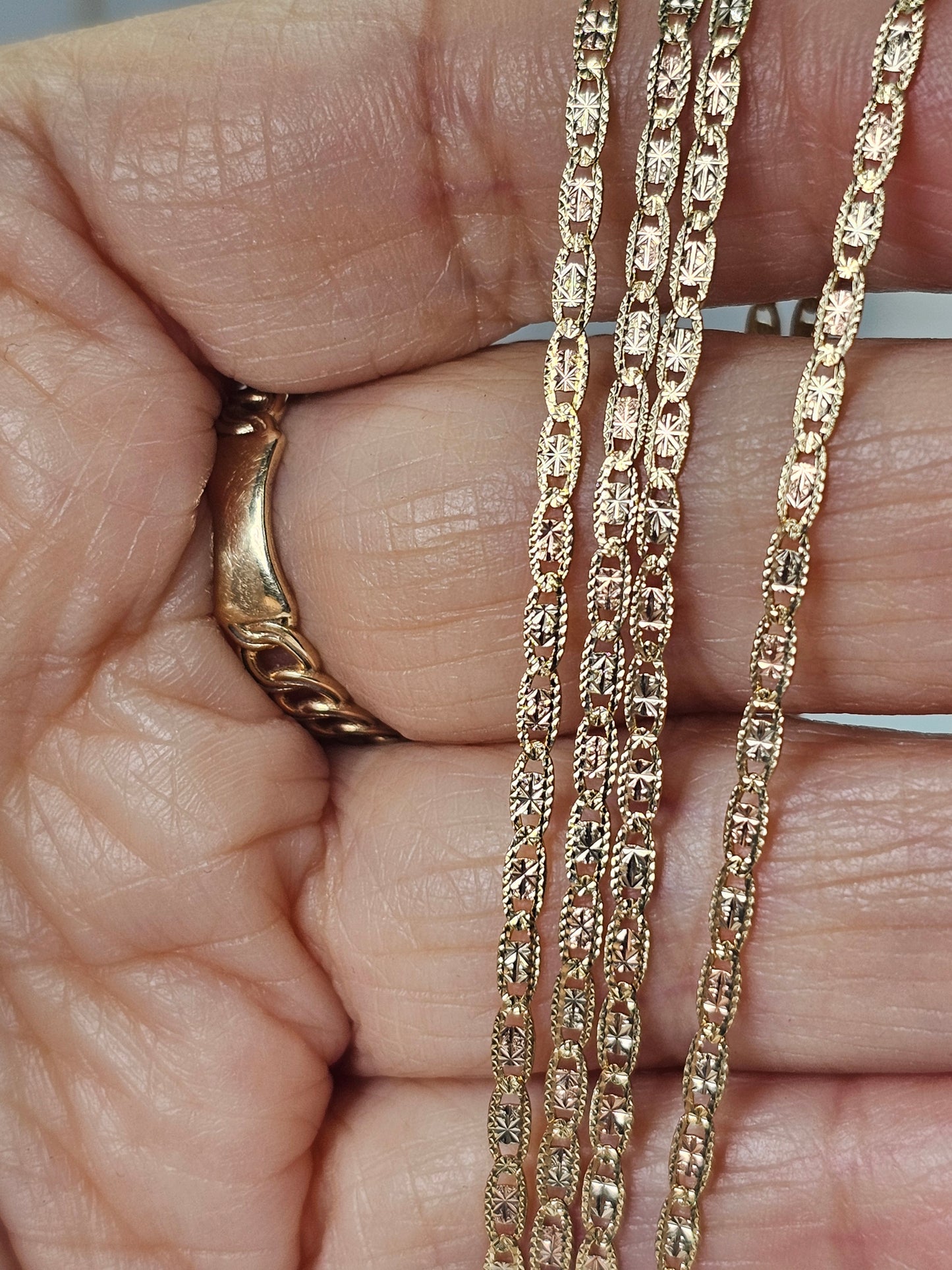 14K Gold 3-Tone Valentino Chain 2 mm - Cadena 14K Valentino 3 Tonos 2 mm