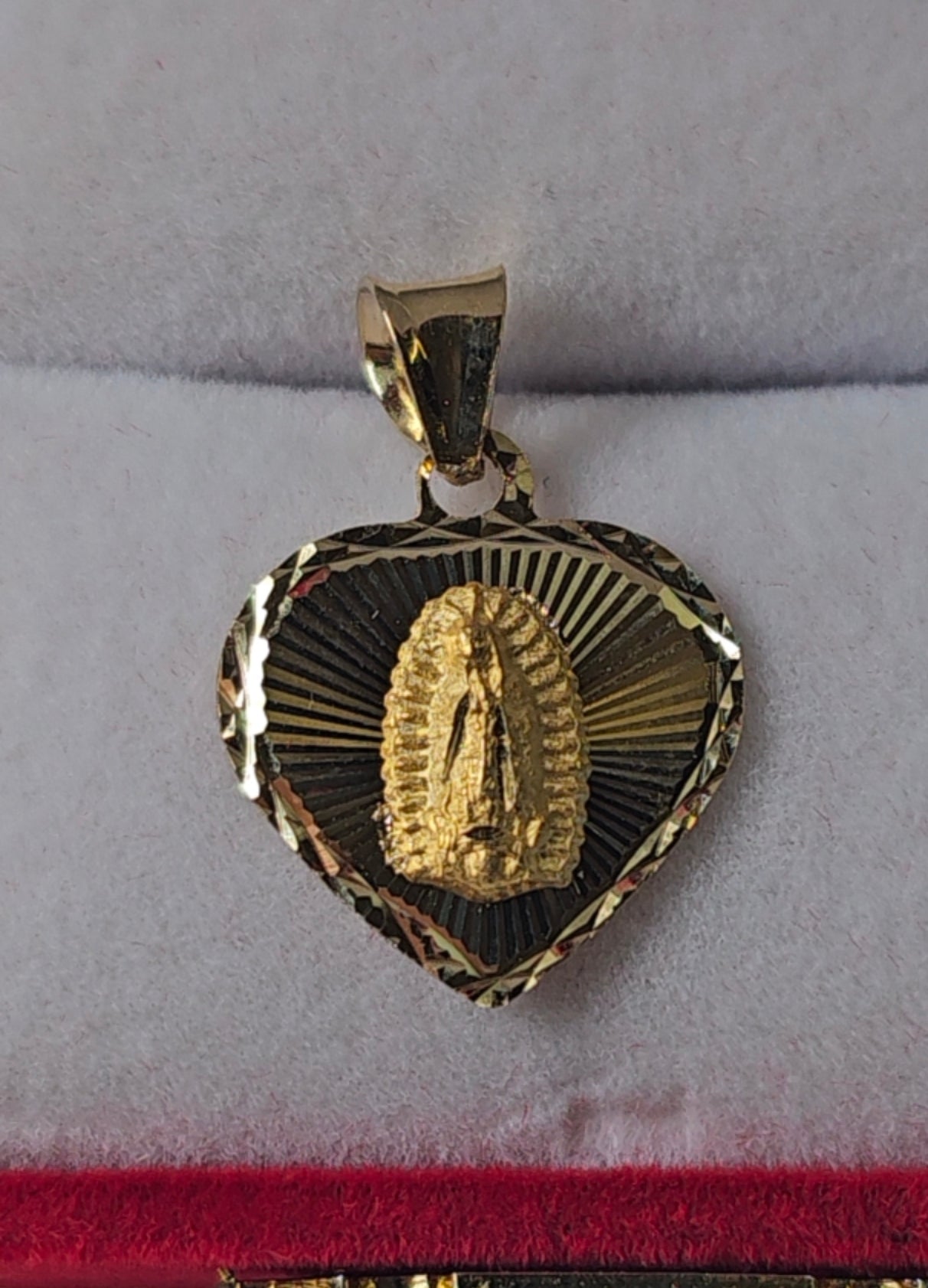 14K Gold Heart Virgin Mary Pendant - Dige Virgen de Guadalupe Corazón Oro 14K