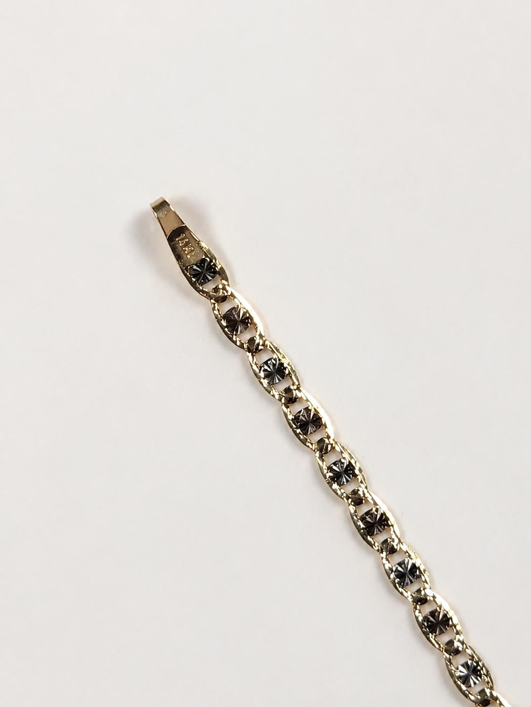 14K Yellow Gold Diamond-Cut Marquise Link Chain – 2 mm