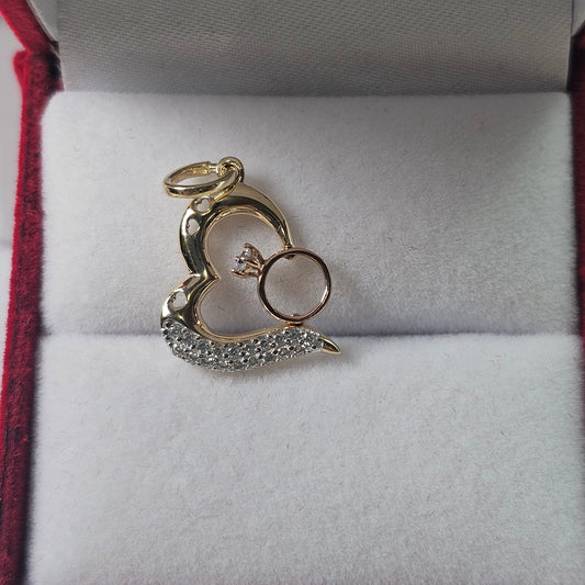 Corazón Con Anillo 14k Oro Cubic Zirconia