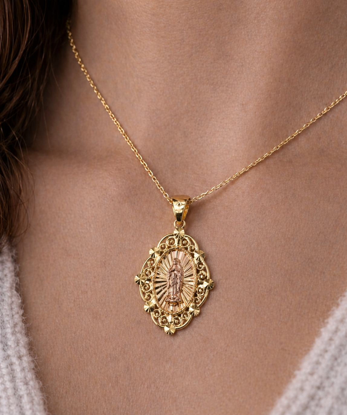14K Gold Virgin Mary  Pendant - Dige Virgen de Guadalupe Pendiente