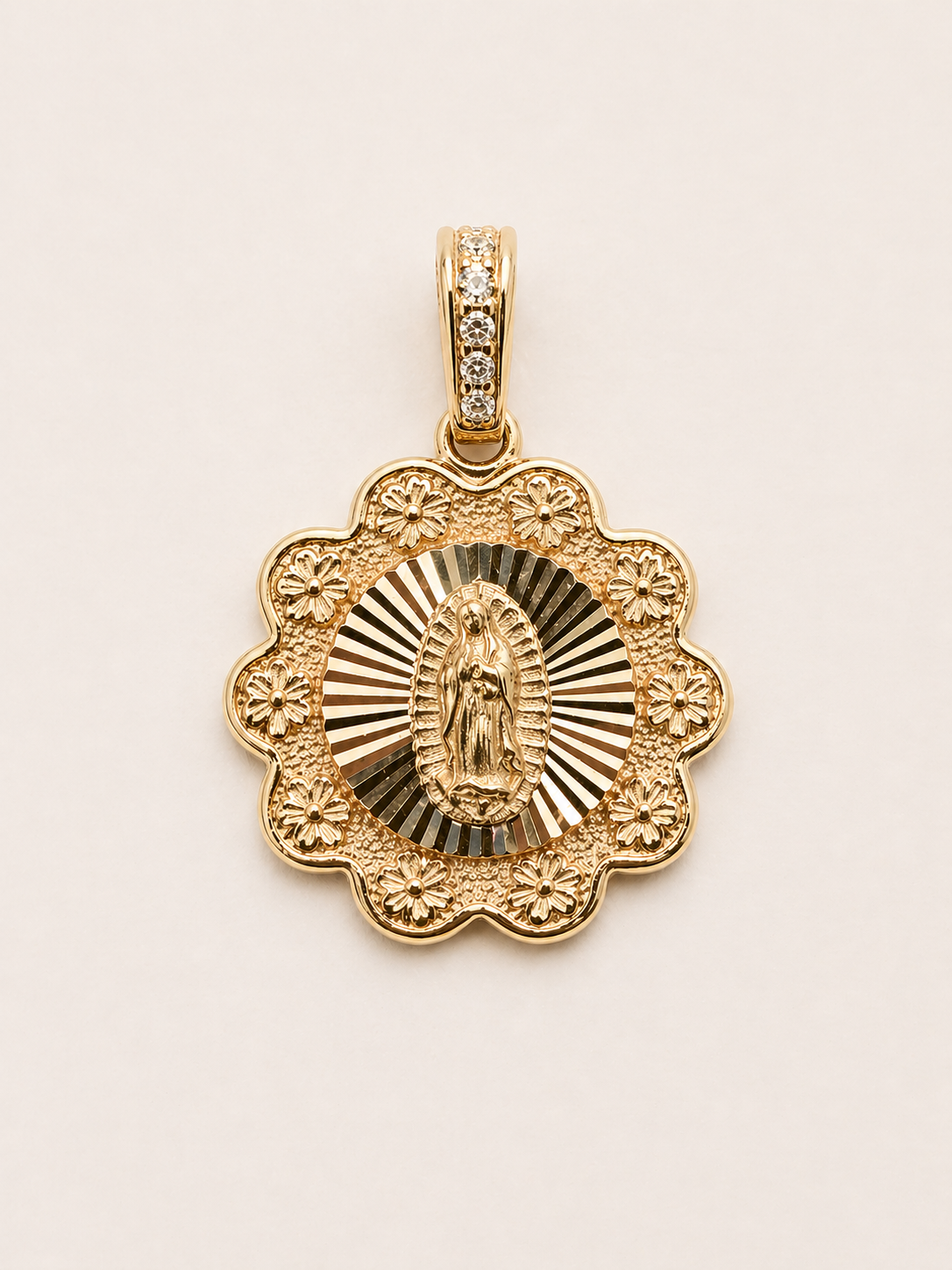 Dije Virgen de Guadalupe Oro 14K Diseño Floral Zirconia