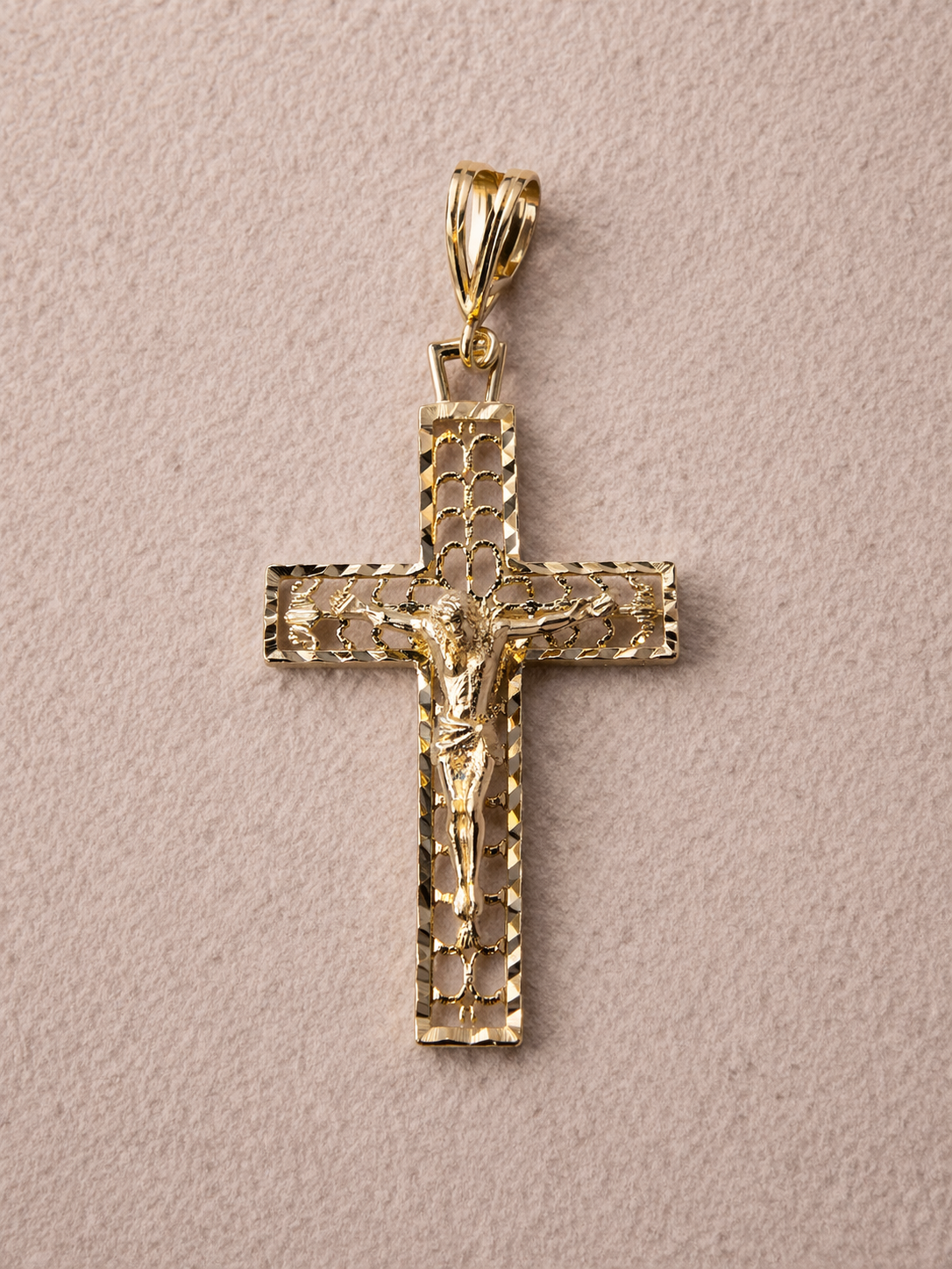 14K Gold Crucifix Cross Filigree Pendant Tricolor