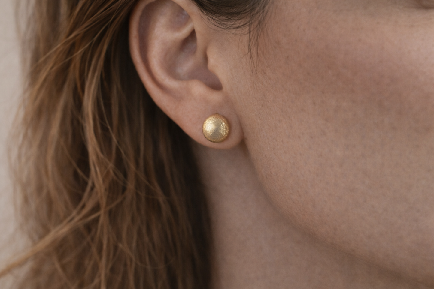 14K Gold Solid Round Earrings - Aretes de bolita solidos 14k