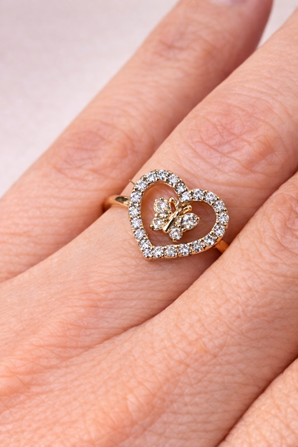 14K Gold Heart with Butterfly Ring - Anillo corazón 14k