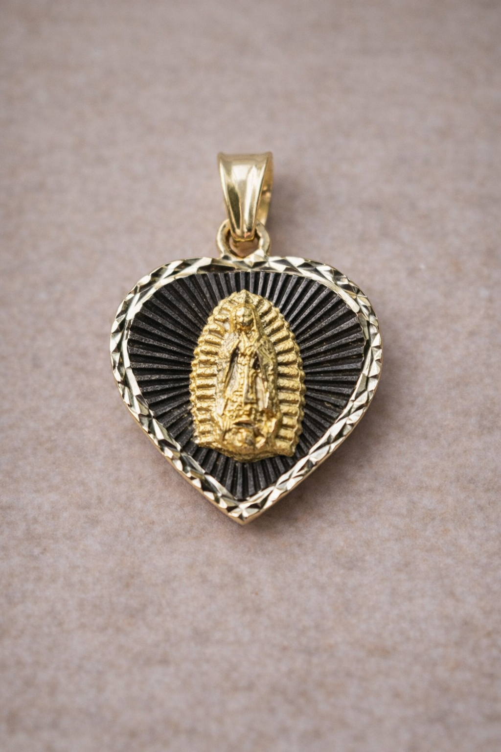 14K Gold Heart Virgin Mary Pendant - Dige Virgen de Guadalupe Corazón Oro 14K
