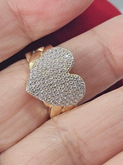 14K Gold Heart Ring w/CZ accents - Anillo 14k De corazón