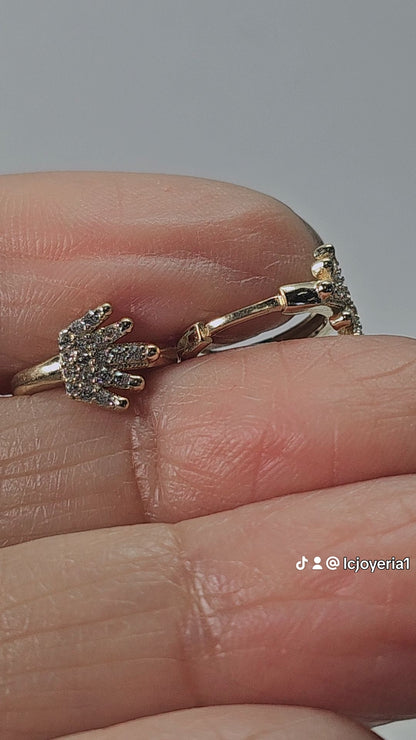 14K Gold Huggies Crown Earrings - Aretes 14k huggie corona