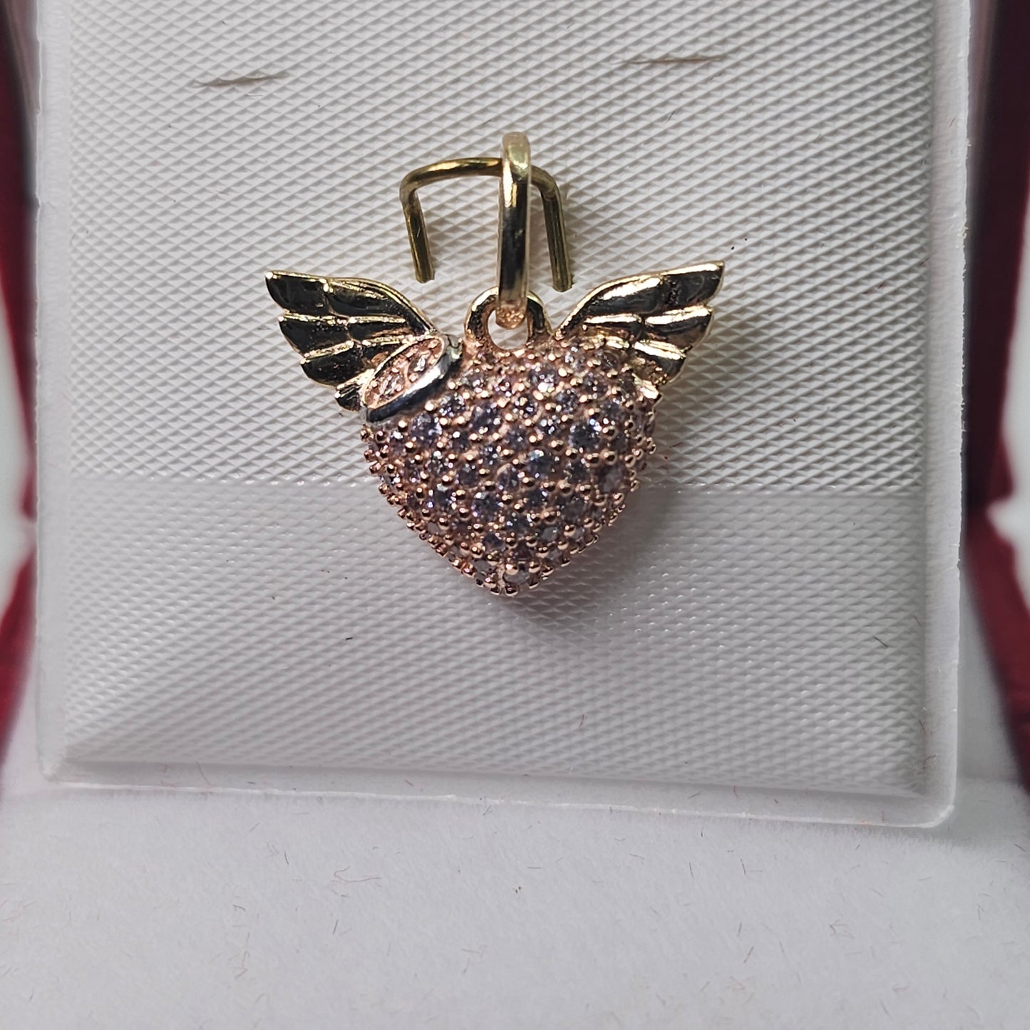 Corazón 14k Oro Cubic Zirconia Rosa Con Alas