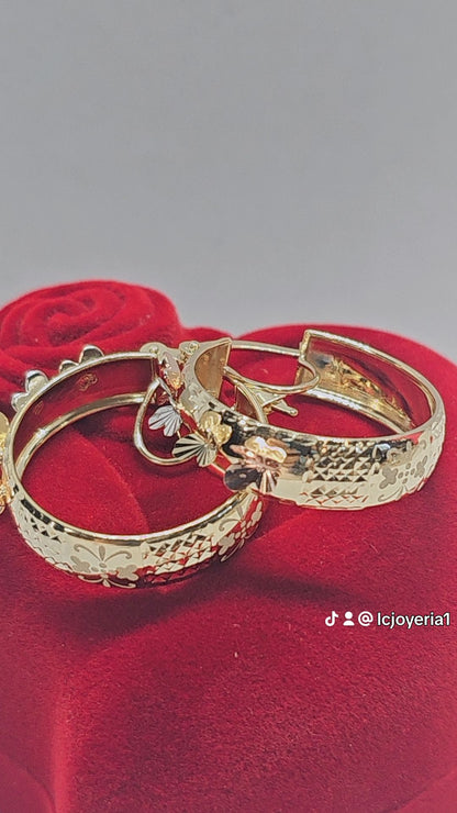 14K Gold Butterfly Hoop Earrings - Arracada 14k oro Mariposa