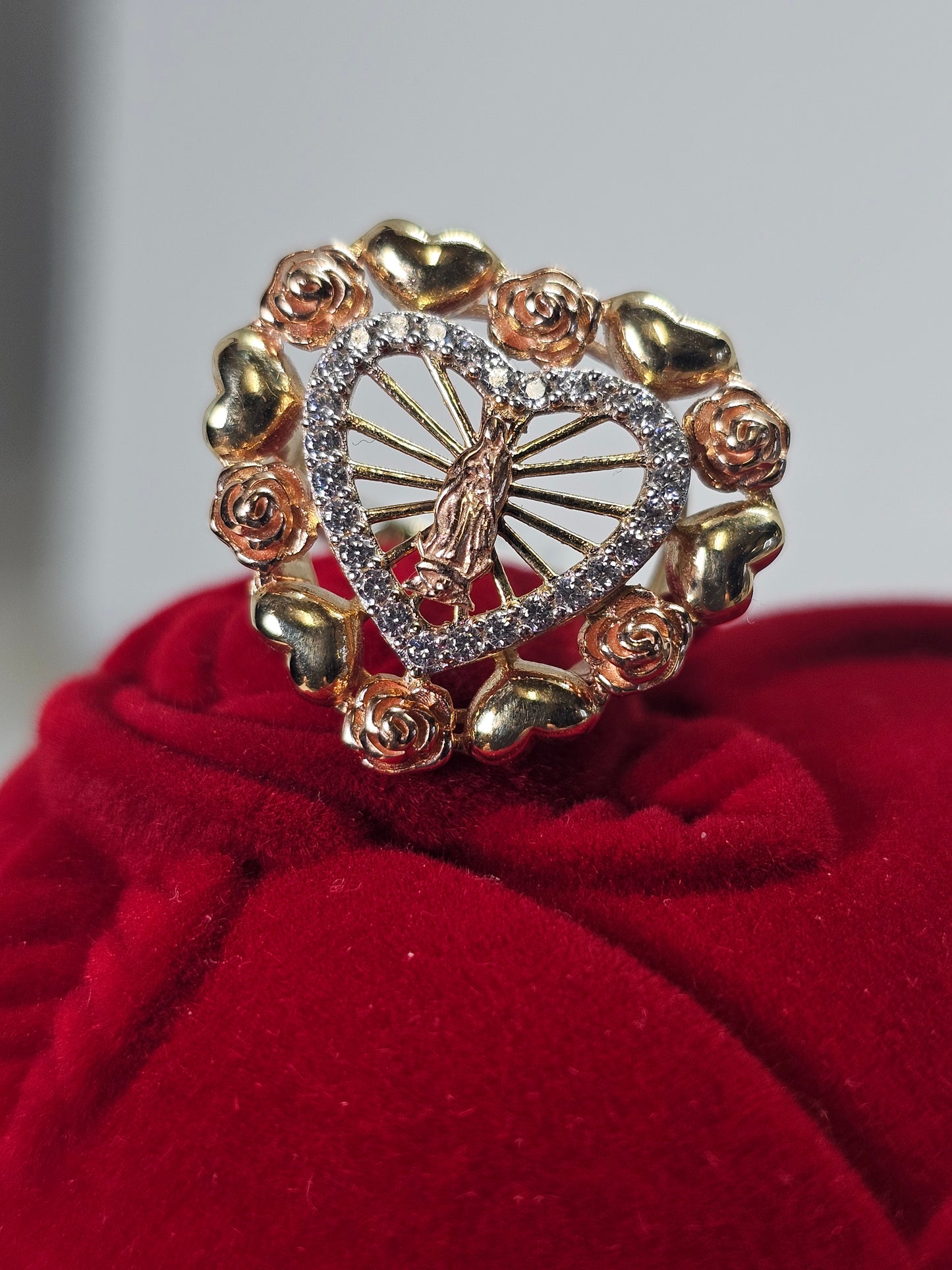14K Tricolor Gold Virgin Mary Heart Ring - Anillo 14K de Oro Virgen de Guadalupe en forma de Corazon