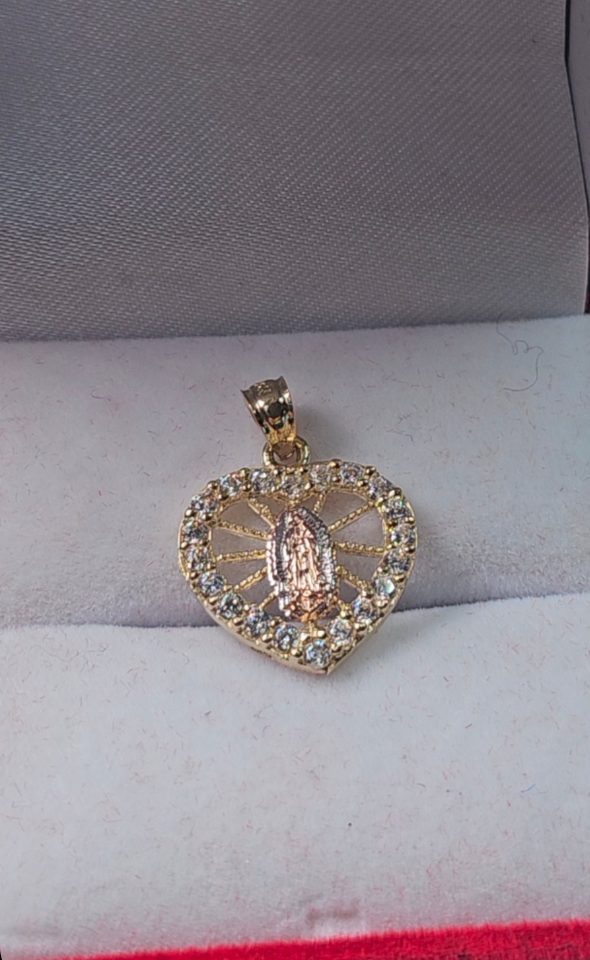 14K Gold Heart Virgin Mary Pendant - Dige Virgen de Guadalupe Corazón Oro 14K