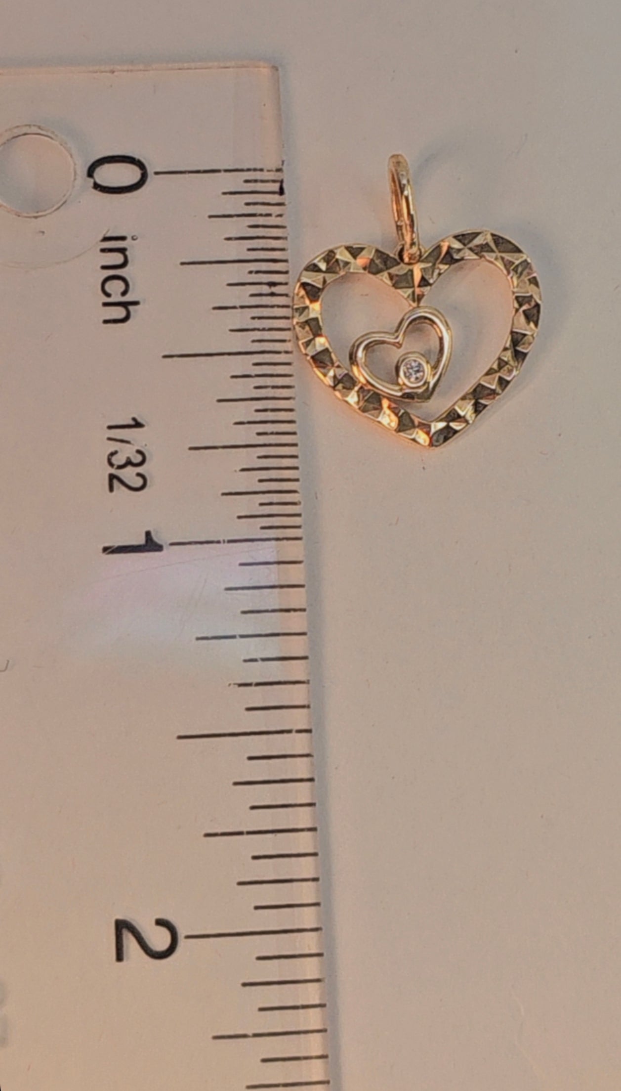 14K Gold Heart within a Heart Pendant - Dige de Corazón  clasico en Oro Solido 14K