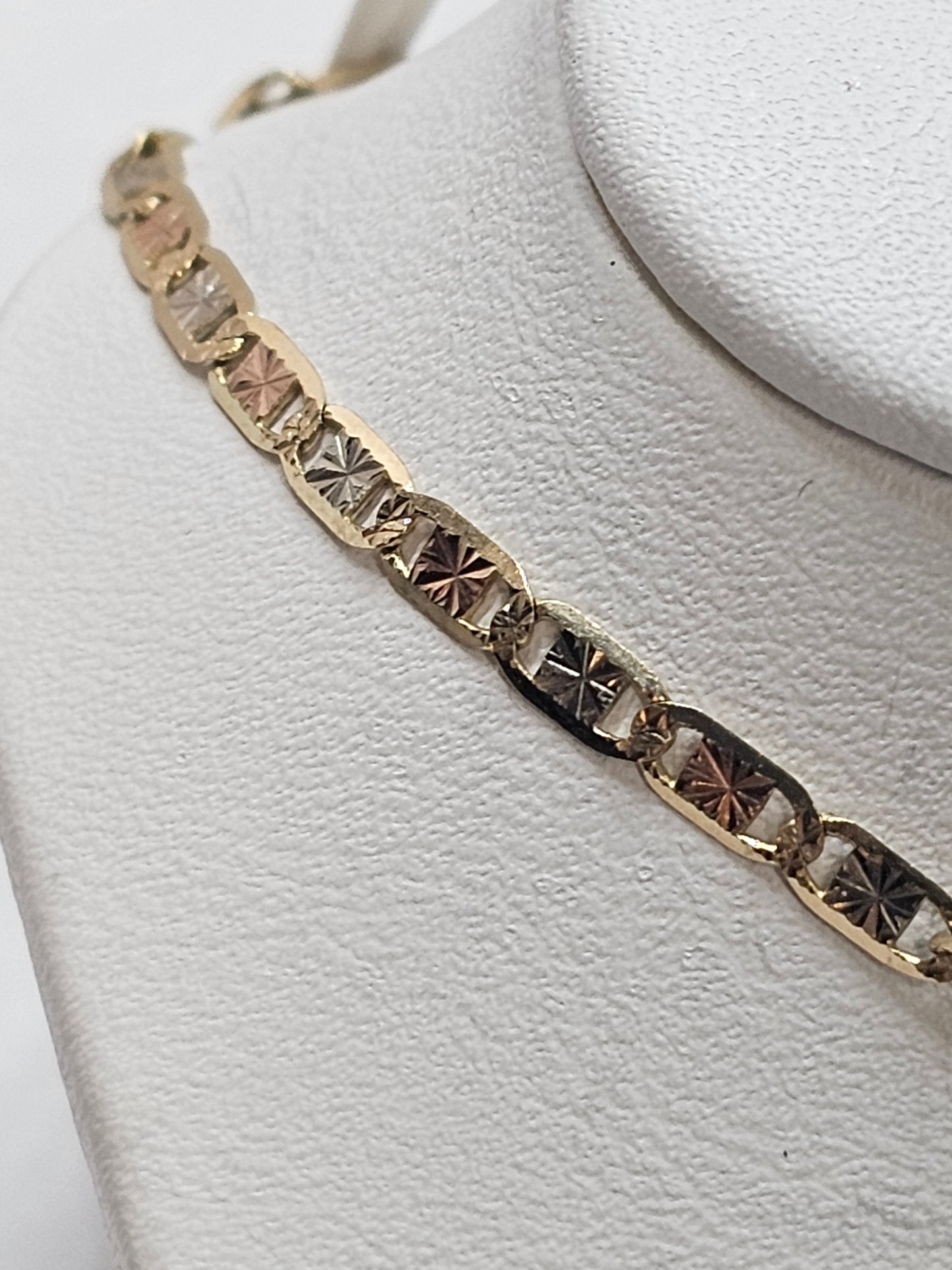 Dige niño Divino y cadena 14k oro