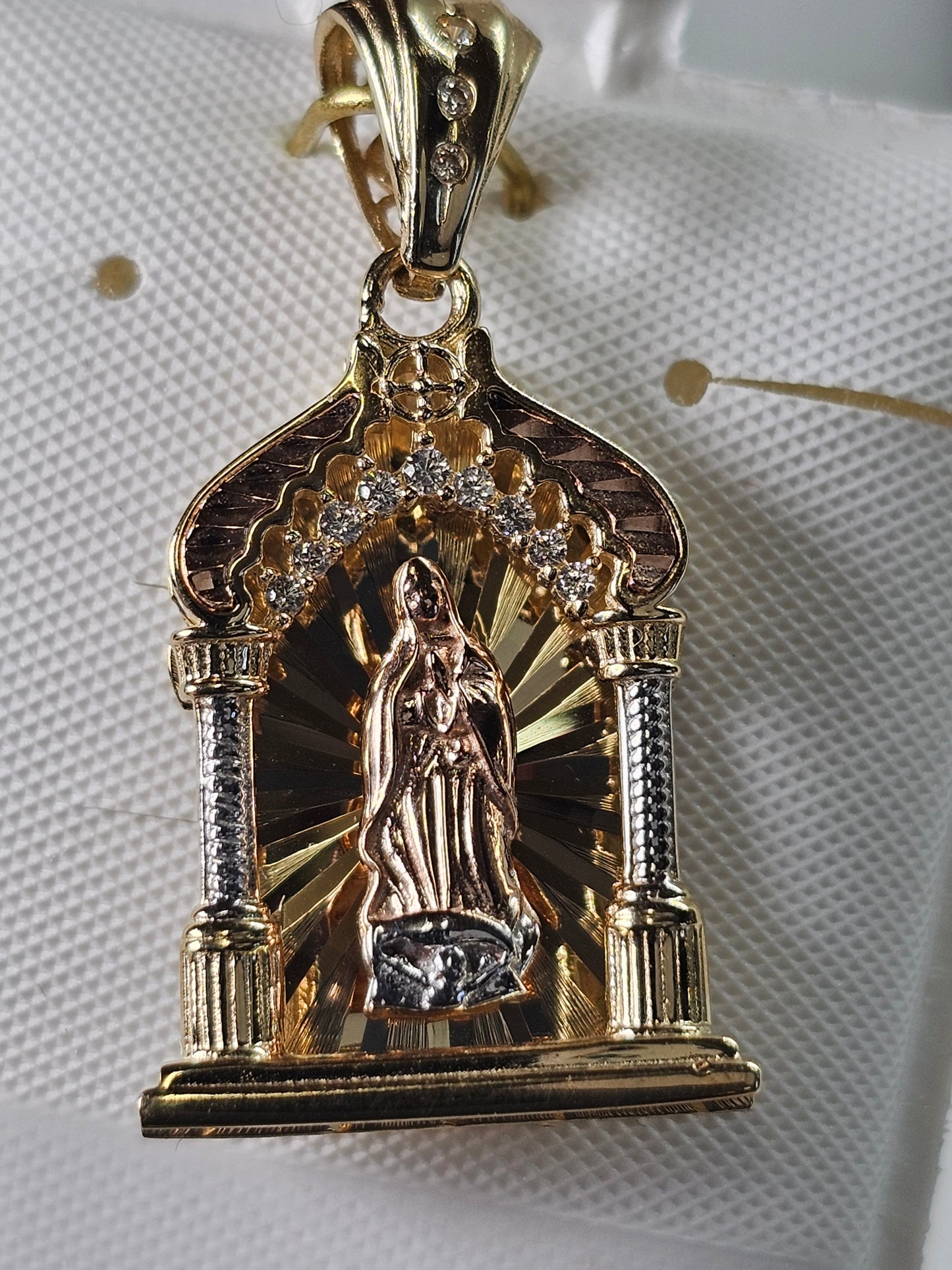 Dige Virgen de Guadalupe 14k