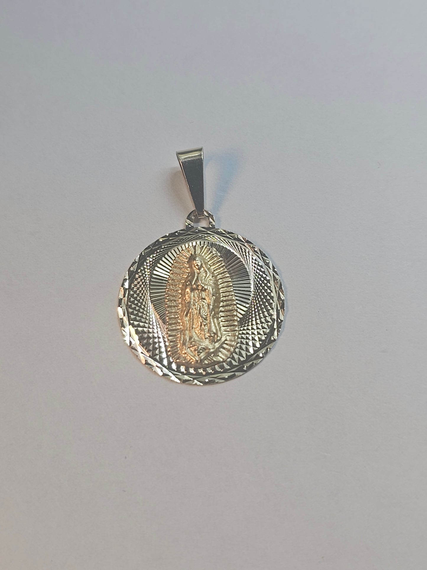 Medalla Virgen de Guadalupe Oro 14K – Detalle Fino, Regalo Especial