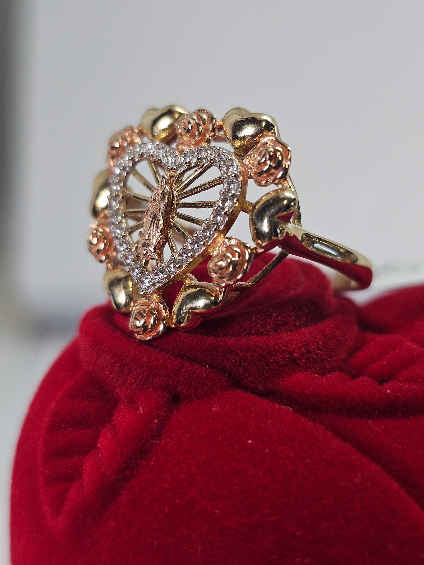 14K Tricolor Gold Virgin Mary Heart Ring - Anillo 14K de Oro Virgen de Guadalupe en forma de Corazon