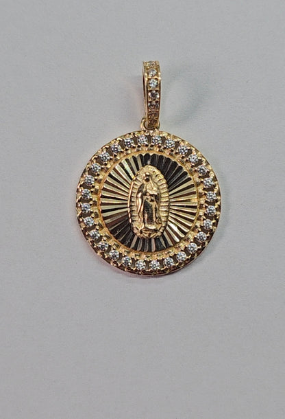 Dije Virgen de Guadalupe en Oro 14K con Brillo de Zirconias