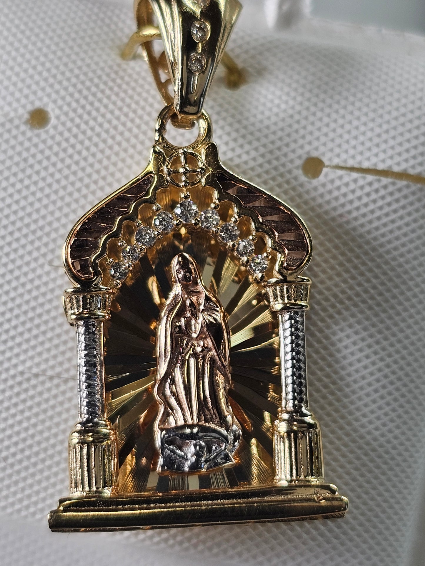 Dige Virgen de Guadalupe 14k