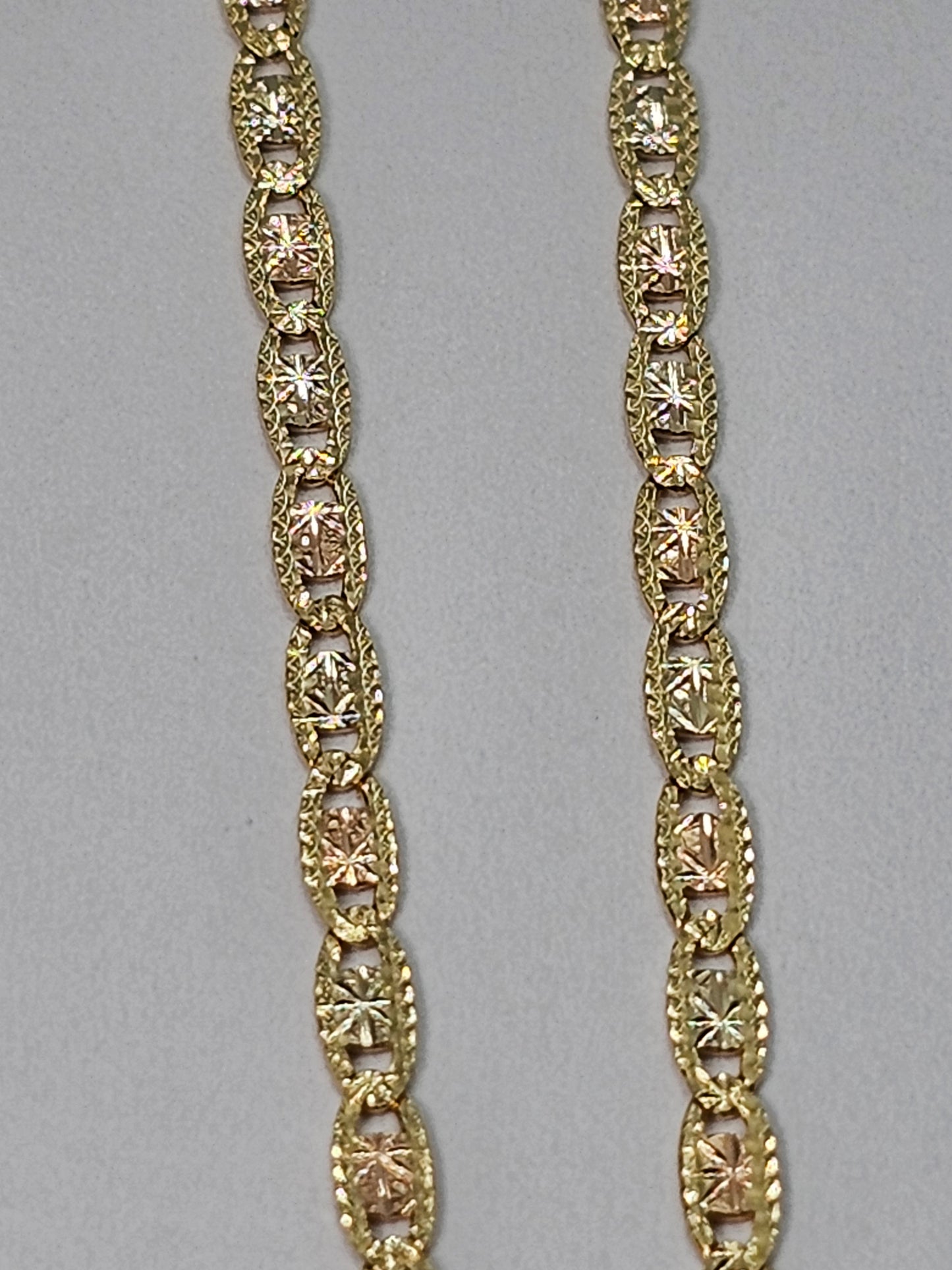 Cadena 14k Valentino 3 tonos 2 mm