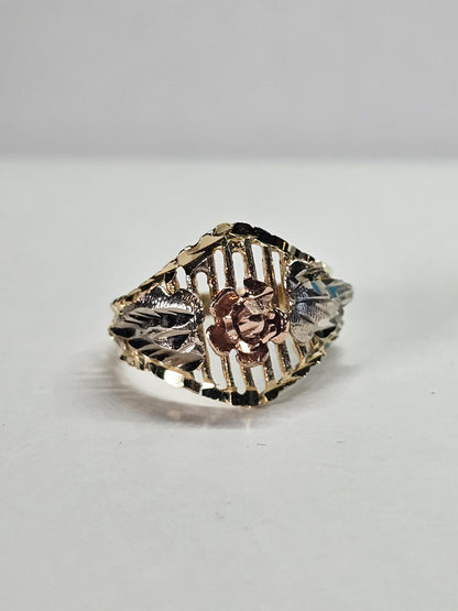 14K Gold 3-Tone Ring with Rose - Anillo con Rosa 3 tonos  14k
