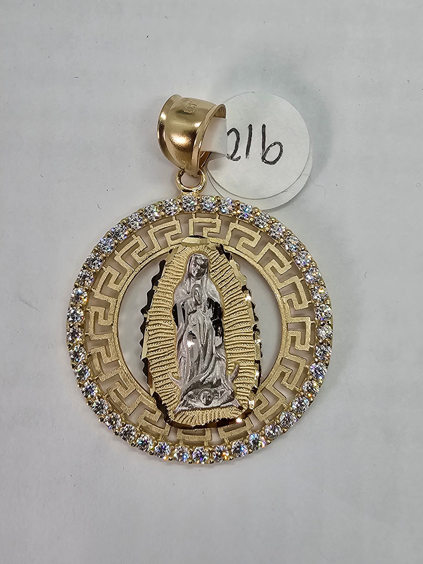 Medalla Virgen de Guadalupe 14k oro