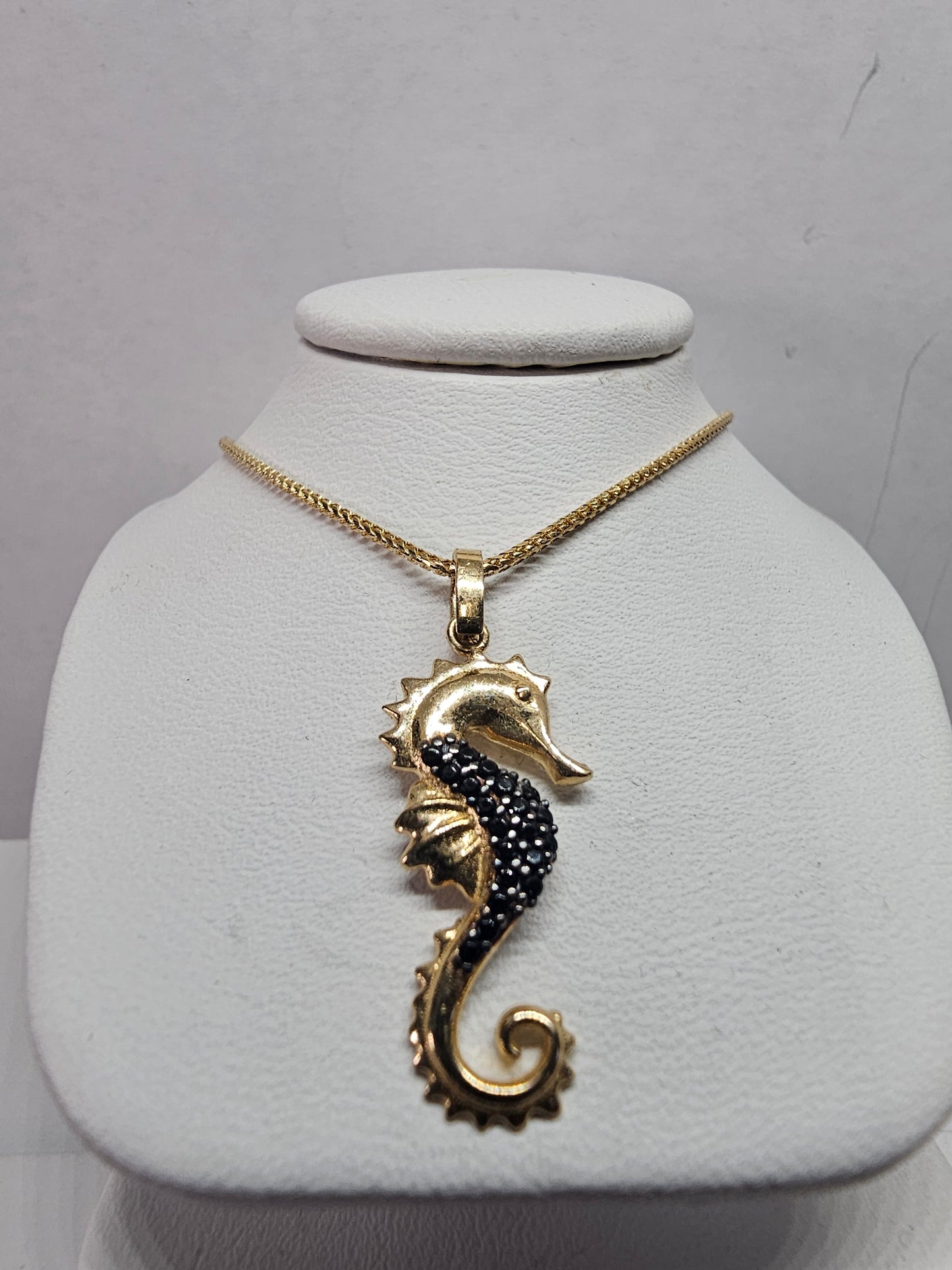 Set Dige de caballo de mar cadena 14k