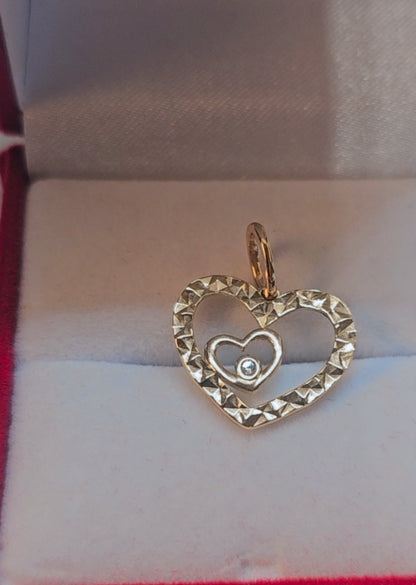 14K Gold Heart within a Heart Pendant - Dige de Corazón  clasico en Oro Solido 14K