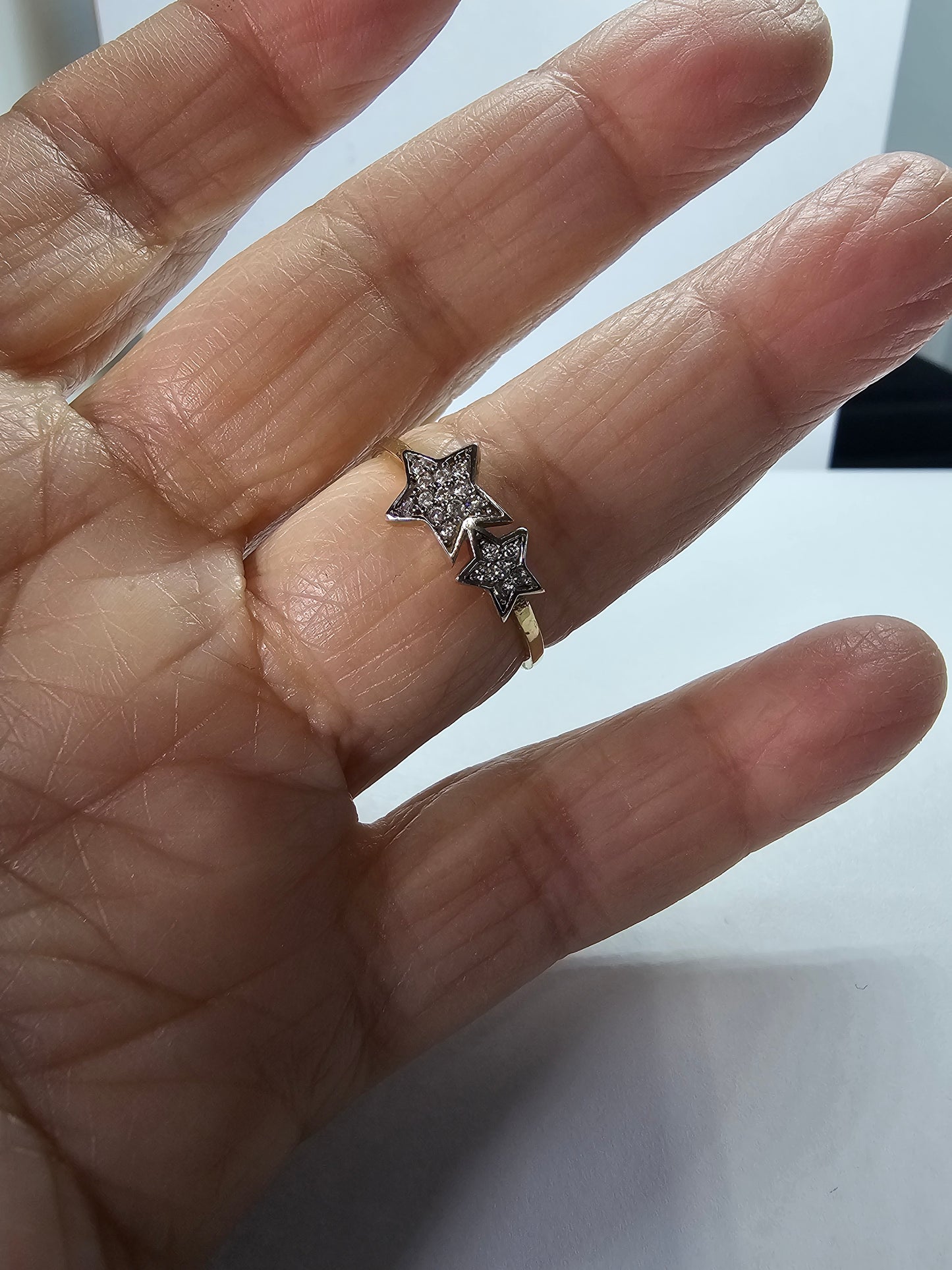 Anillo con estrellas 14k