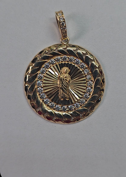 Medalla San Judas Tadeo Oro 14K con Zirconias – Protección y Estilo Premium