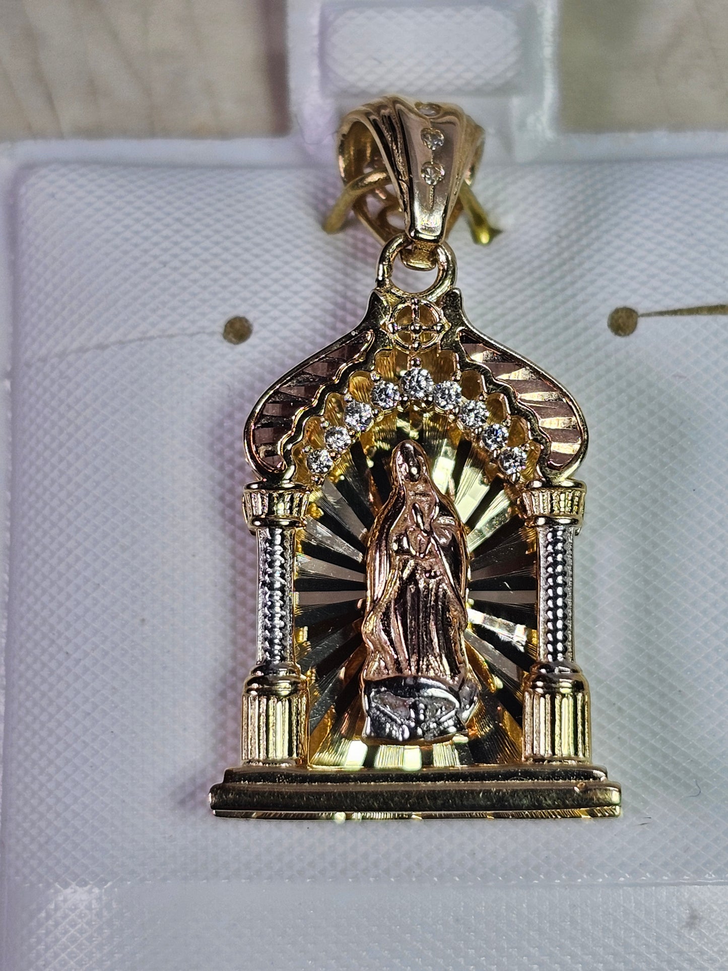 Dige Virgen de Guadalupe 14k