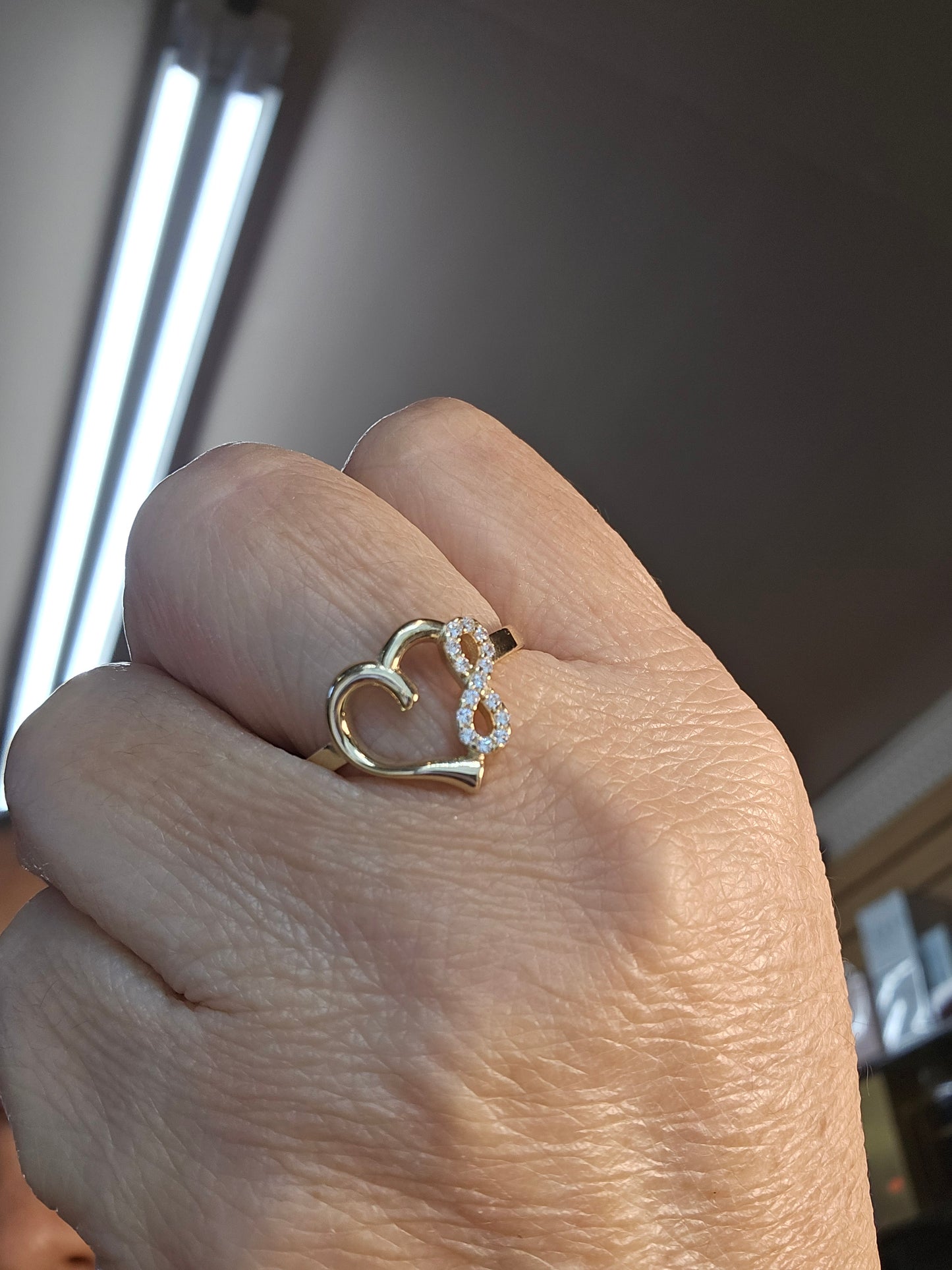 14K Gold Infinity w/Love Ring - Anillo Love con Infinito de 14k