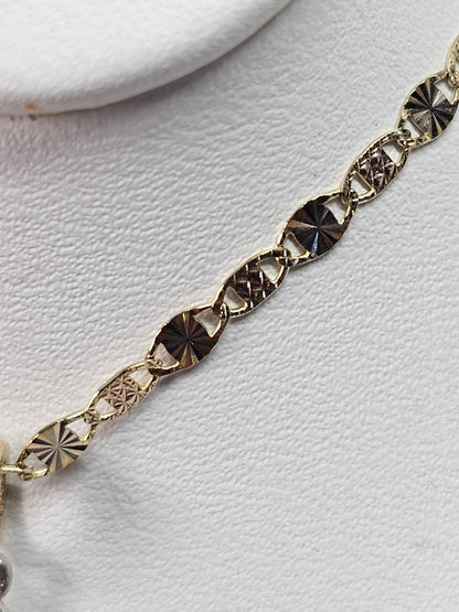 Dige Cristo con Cadena 14k Tres Tonos de Oro