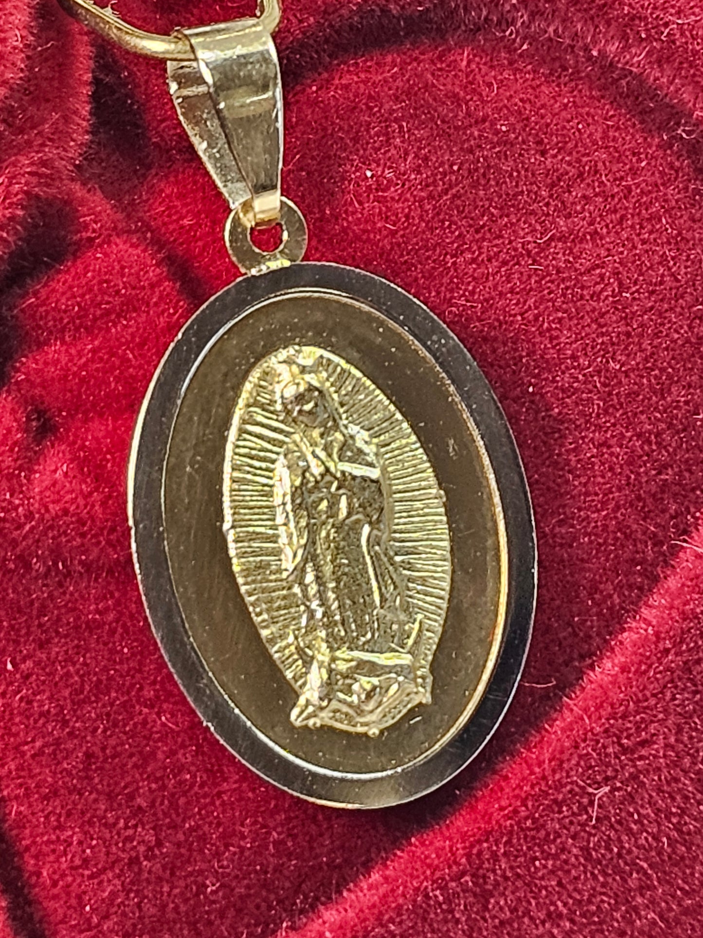 Dige Virgen de Guadalupe 14k