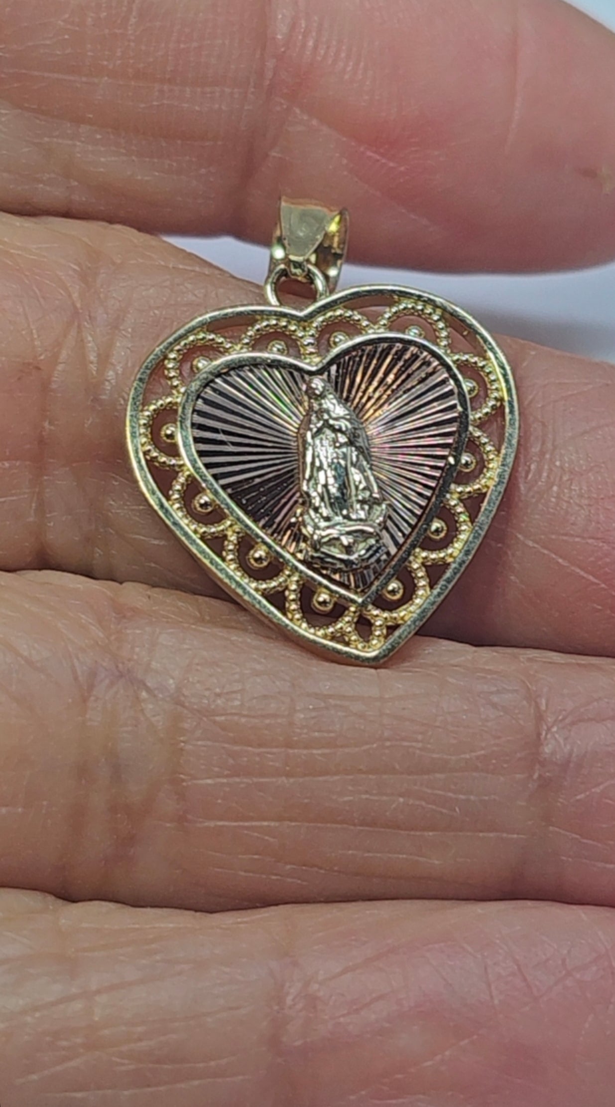 14K Gold Heart Virgin Mary Pendant - Dige Virgen de Guadalupe Corazón Oro 14K